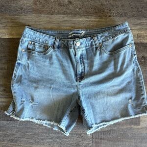 Seven7 Women's Light Blue Jean Shorts